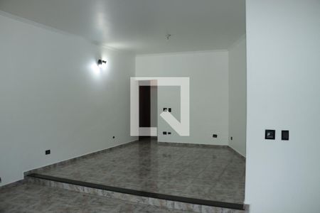 Casa para alugar com 3 quartos, 341m² em Chácaras Ana Lúcia, Embu das Artes