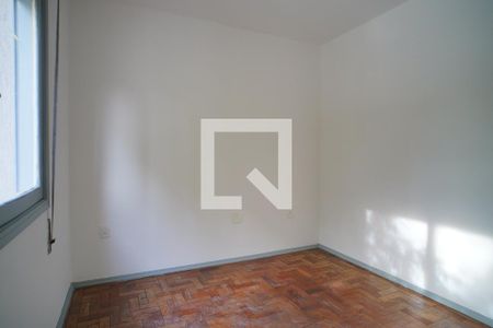 Quarto 2 de apartamento para alugar com 3 quartos, 86m² em Vila Ipiranga, Porto Alegre