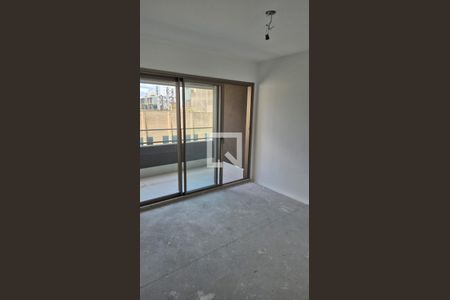 Sala/quarto de kitnet/studio à venda com 1 quarto, 28m² em Indianópolis, São Paulo