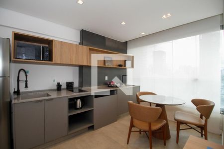 Sala e Cozinha de apartamento para alugar com 2 quartos, 45m² em Pinheiros, São Paulo