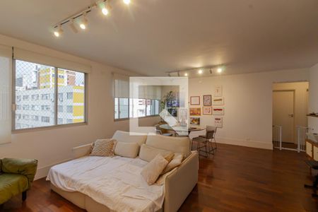 Sala de apartamento para alugar com 3 quartos, 125m² em Indianópolis, São Paulo