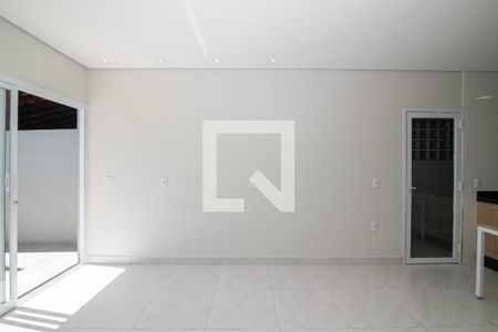 Sala de casa para alugar com 2 quartos, 95m² em Jardim Amanda I, Hortolândia
