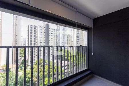 Varanda de kitnet/studio para alugar com 1 quarto, 39m² em Brooklin, São Paulo