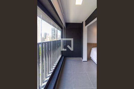 Varanda de kitnet/studio para alugar com 1 quarto, 39m² em Brooklin, São Paulo