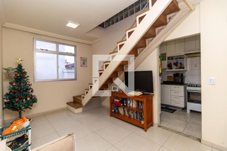 Sala 1 de apartamento para alugar com 2 quartos, 150m² em Castelo, Belo Horizonte