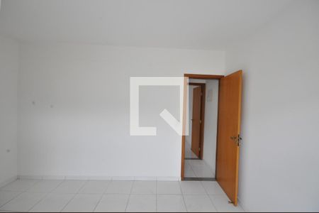 Suíte 1 de casa de condomínio para alugar com 2 quartos, 67m² em Vila Nivi, São Paulo