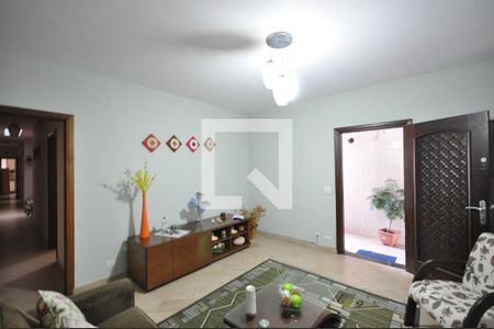 Sala de casa para alugar com 3 quartos, 242m² em Vila Ede, São Paulo