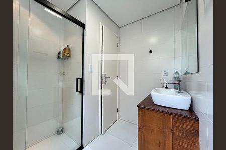 Banheiro  de apartamento para alugar com 1 quarto, 54m² em Centro, Florianópolis