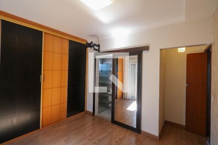 Suíte de casa para alugar com 3 quartos, 182m² em Nova Gerti, São Caetano do Sul