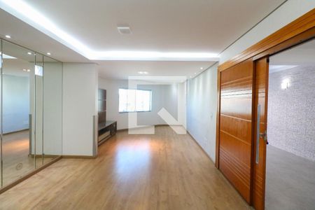 Sala de casa para alugar com 3 quartos, 182m² em Nova Gerti, São Caetano do Sul