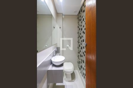 Lavabo de casa para alugar com 3 quartos, 182m² em Nova Gerti, São Caetano do Sul