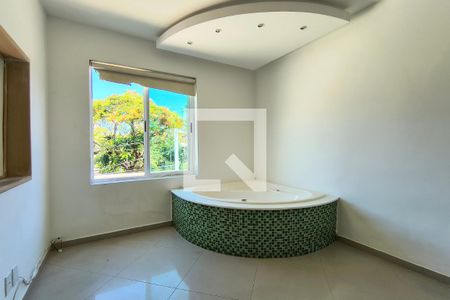 Quarto 1 - Suíte  de casa de condomínio para alugar com 2 quartos, 115m² em Taquara, Rio de Janeiro