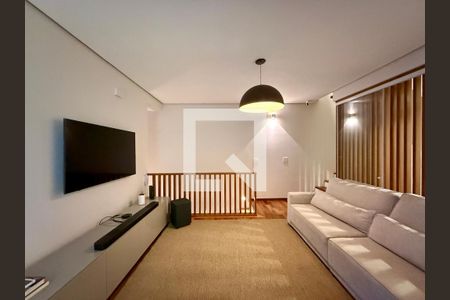 Sala Íntima  de casa de condomínio à venda com 4 quartos, 350m² em Santo Amaro, São Paulo