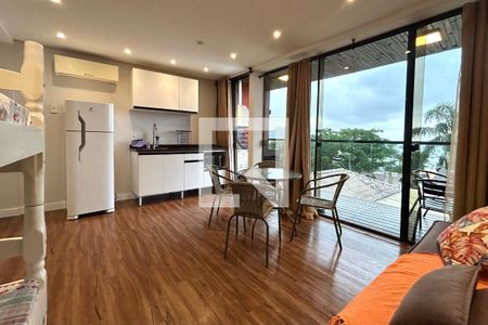 Sala de apartamento para alugar com 1 quarto, 48m² em Santo Antonio de Lisboa, Florianópolis