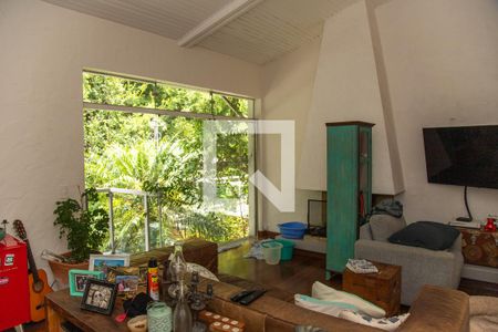 Sala de casa para alugar com 2 quartos, 180m² em Santo Amaro, São Paulo