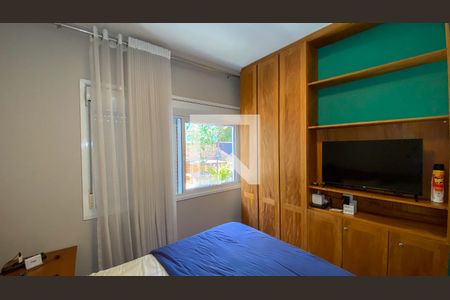 Quarto 1 de casa para alugar com 2 quartos, 180m² em Santo Amaro, São Paulo