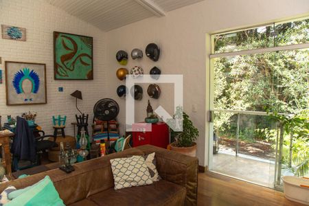 Sala de casa para alugar com 2 quartos, 180m² em Santo Amaro, São Paulo