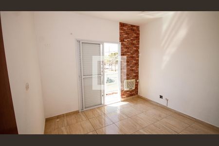 Casa de Condomínio para alugar com 2 quartos, 66m² em Vila Sao Jorge, Praia Grande