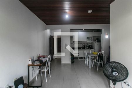 Casa de Condomínio para alugar com 2 quartos, 62m² em Stella Maris, Salvador