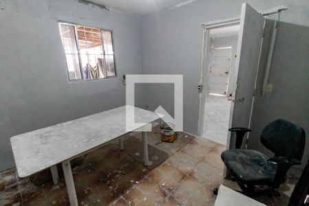 Quarto 1 de casa para alugar com 2 quartos, 120m² em Jardim Leme, Taboão da Serra