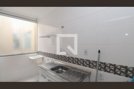 Cozinha e Área de Serviço de apartamento para alugar com 1 quarto, 27m² em Vila Constança, São Paulo