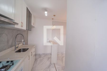 Cozinha e Área de Serviço de apartamento para alugar com 2 quartos, 42m² em Vila Cosmopolita, São Paulo