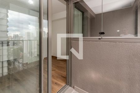 Varanda de kitnet/studio para alugar com 1 quarto, 27m² em Brooklin, São Paulo