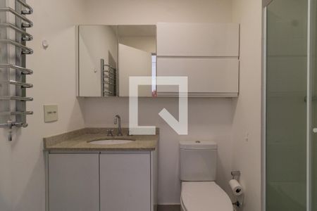 Banheiro de kitnet/studio à venda com 1 quarto, 39m² em Vila Romana, São Paulo