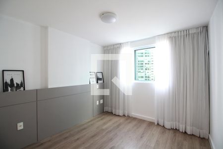 Quarto 1 de apartamento para alugar com 2 quartos, 80m² em Barra Olímpica, Rio de Janeiro