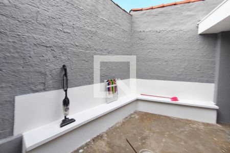 Quintal de casa à venda com 3 quartos, 136m² em Vila Aurocan, Campinas