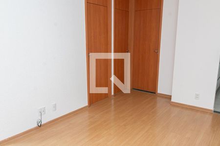 Sala de apartamento para alugar com 2 quartos, 47m² em Cosmos, Rio de Janeiro