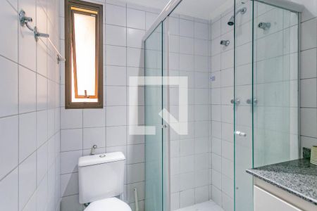 Banheiro da Suíte de apartamento para alugar com 3 quartos, 76m² em Aclimação, São Paulo