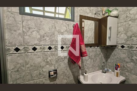 Banheiro de casa à venda com 6 quartos, 200m² em Parque Guarani, Várzea Paulista