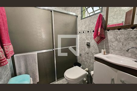 Banheiro de casa à venda com 6 quartos, 200m² em Parque Guarani, Várzea Paulista