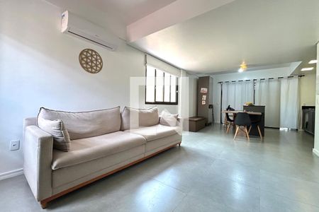 Sala de casa para alugar com 3 quartos, 140m² em Campeche Central, Florianópolis