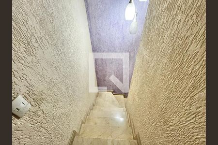 Escada de casa à venda com 2 quartos, 120m² em Carandiru, São Paulo