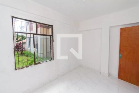 Quarto 2 de apartamento para alugar com 2 quartos, 49m² em Monte Castelo, Contagem