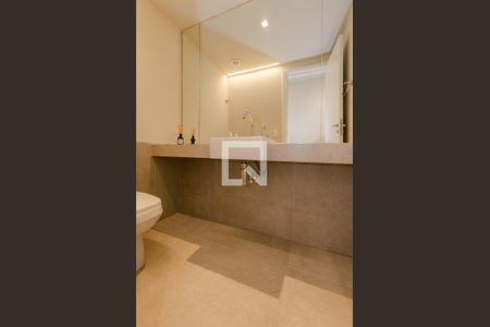 Lavabo de apartamento para alugar com 2 quartos, 82m² em Vila da Serra, Belo Horizonte