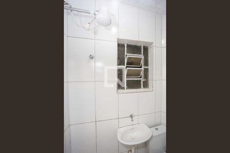 Banheiro de casa para alugar com 1 quarto, 30m² em Taboão, Diadema