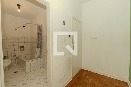 Banheiro de kitnet/studio à venda com 1 quarto, 60m² em Consolação, São Paulo