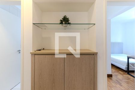 Corredor de apartamento à venda com 3 quartos, 134m² em Higienópolis, São Paulo