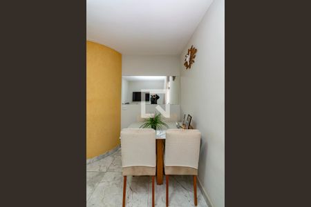 Sala de apartamento para alugar com 2 quartos, 48m² em Caiçara-adelaide, Belo Horizonte