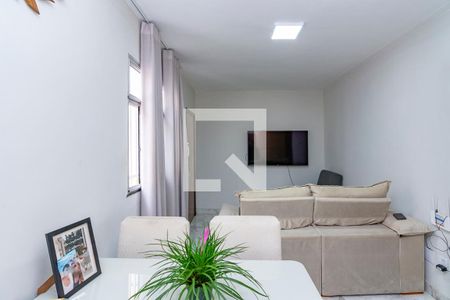 Sala de apartamento para alugar com 2 quartos, 48m² em Caiçara-adelaide, Belo Horizonte