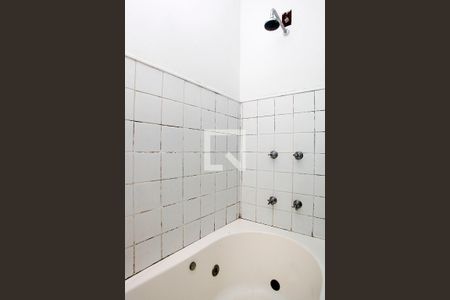 Banheiro de kitnet/studio para alugar com 1 quarto, 65m² em Bom Fim, Porto Alegre