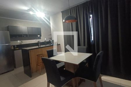 Sala de casa para alugar com 2 quartos, 60m² em Parque Beira Mar, Duque de Caxias