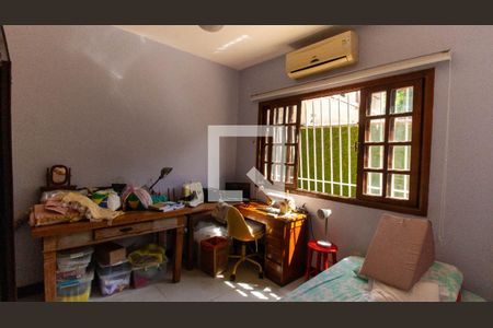 Casa à venda com 4 quartos, 200m² em São Francisco, Niterói