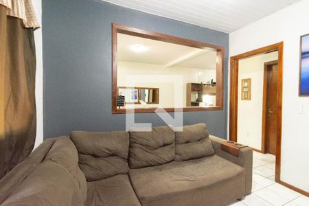 Casa à venda com 2 quartos, 80m² em Guajuviras, Canoas