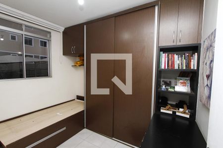 Quarto 2 de apartamento para alugar com 2 quartos, 44m² em Camargos, Belo Horizonte
