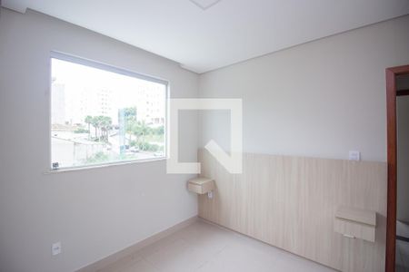 Quarto Suíte de apartamento à venda com 2 quartos, 69m² em Cabral, Contagem