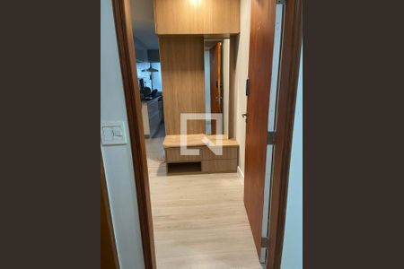 Sala de apartamento à venda com 2 quartos, 93m² em Vila Madalena, São Paulo